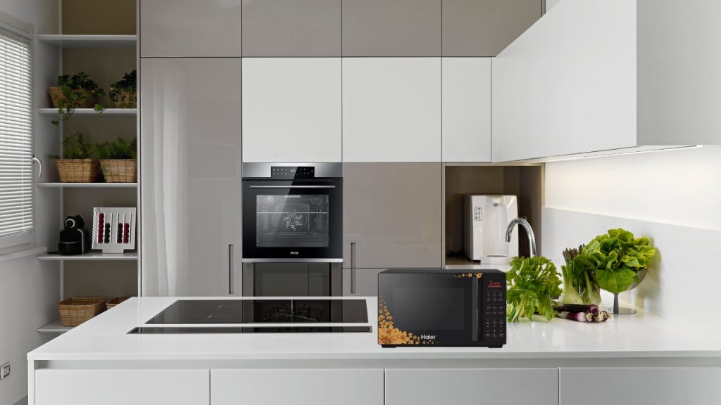 Microwave Oven
