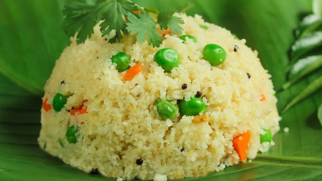 Make vegetable upma in microwave