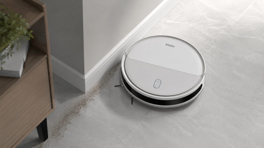 Robot Vacuum Cleaner cleaning every corner